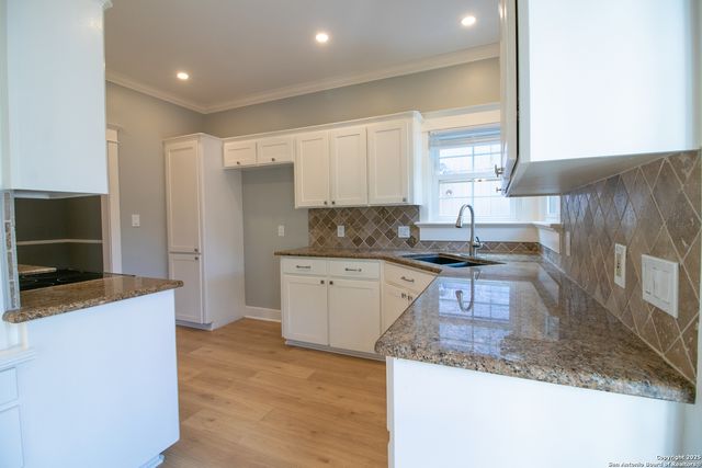 7629 Stony Brook Dr, Corpus Christi, TX 78413