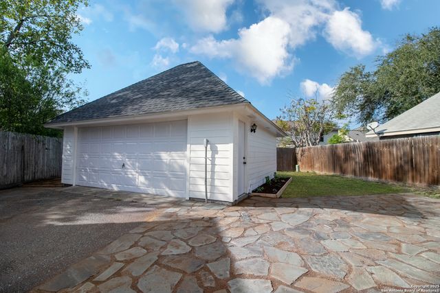 7629 Stony Brook Dr, Corpus Christi, TX 78413