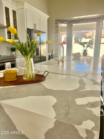 25843 S EASTLAKE Drive, Sun Lakes, AZ 85248