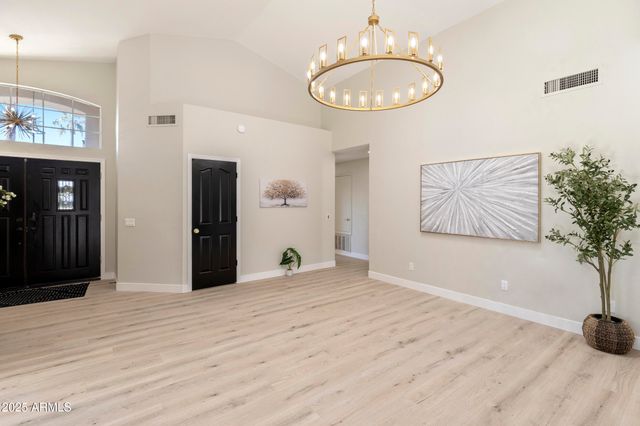 25843 S EASTLAKE Drive, Sun Lakes, AZ 85248