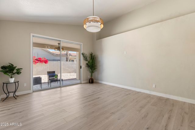 25843 S EASTLAKE Drive, Sun Lakes, AZ 85248