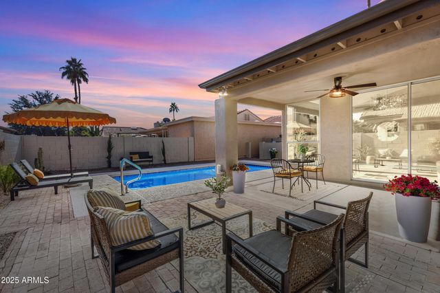 25843 S EASTLAKE Drive, Sun Lakes, AZ 85248