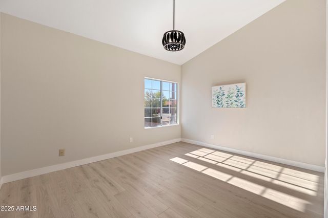 25843 S EASTLAKE Drive, Sun Lakes, AZ 85248