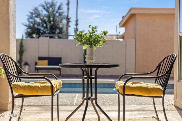 25843 S EASTLAKE Drive, Sun Lakes, AZ 85248