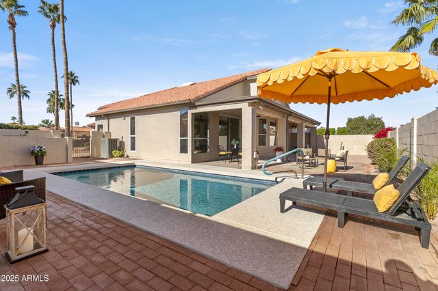 25843 S EASTLAKE Drive, Sun Lakes, AZ 85248