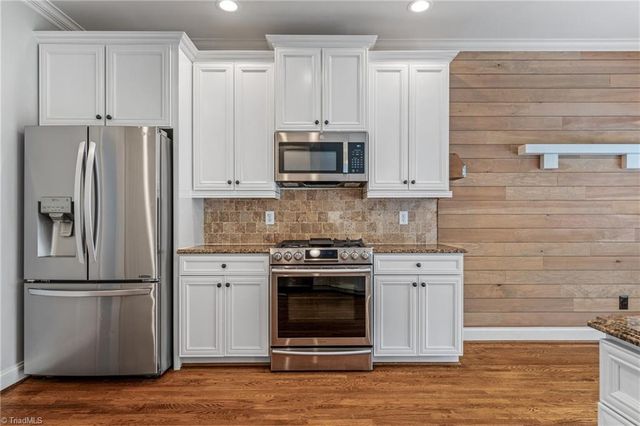 7021 Bronco Lane, Summerfield, NC 27358