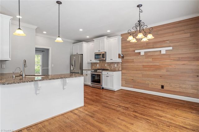 7021 Bronco Lane, Summerfield, NC 27358