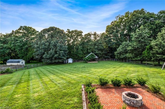 7021 Bronco Lane, Summerfield, NC 27358