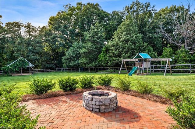 7021 Bronco Lane, Summerfield, NC 27358