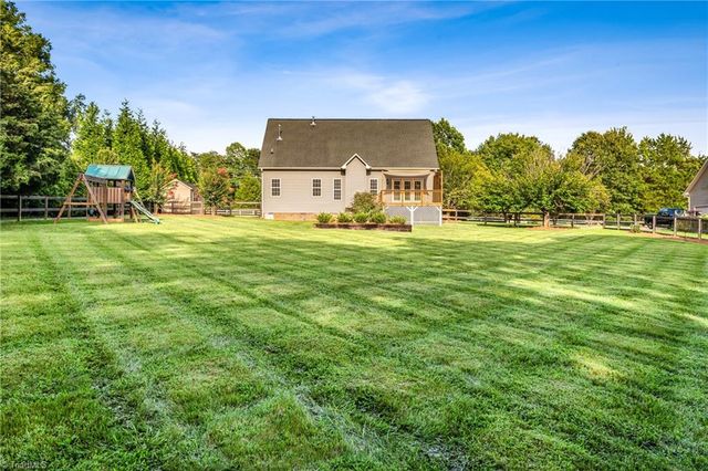 7021 Bronco Lane, Summerfield, NC 27358