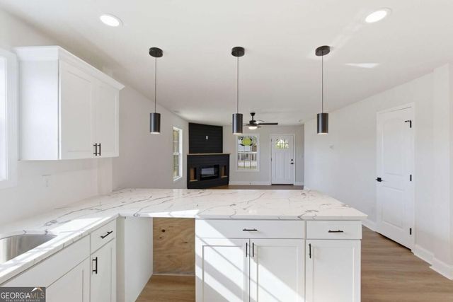 257 Marsh Glen Drive, Jonesboro, GA 30238