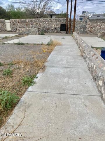 2631 Idalia Avenue A, El Paso, TX 79930