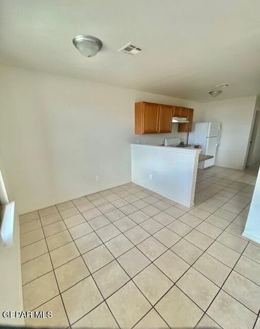 2631 Idalia Avenue A, El Paso, TX 79930