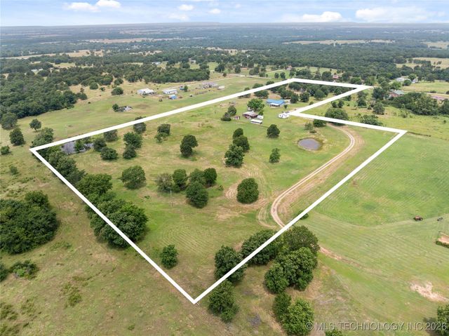 10865 E 258th Street S, Porum, OK 74455