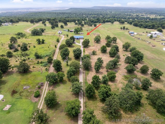 10865 E 258th Street S, Porum, OK 74455