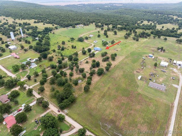 10865 E 258th Street S, Porum, OK 74455