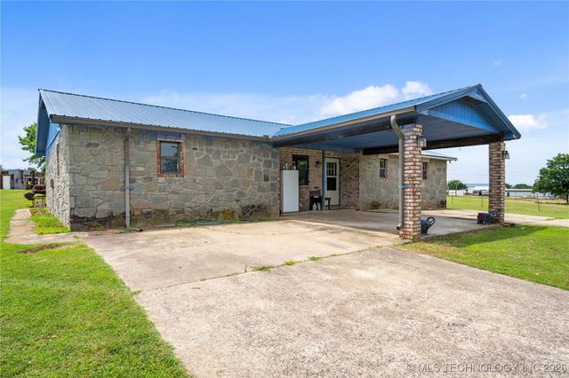 10865 E 258th Street S, Porum, OK 74455