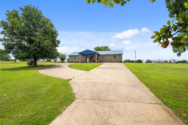 10865 E 258th Street S, Porum, OK 74455