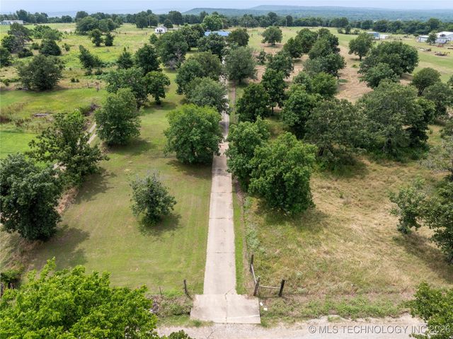 10865 E 258th Street S, Porum, OK 74455