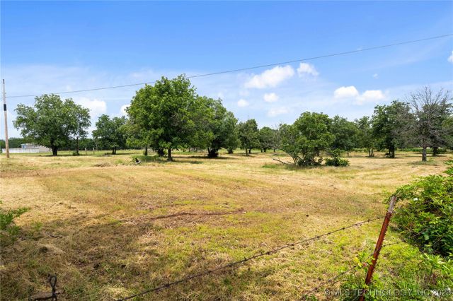 10865 E 258th Street S, Porum, OK 74455