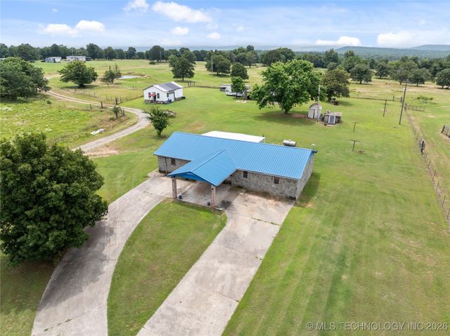 10865 E 258th Street S, Porum, OK 74455