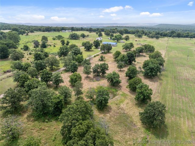 10865 E 258th Street S, Porum, OK 74455