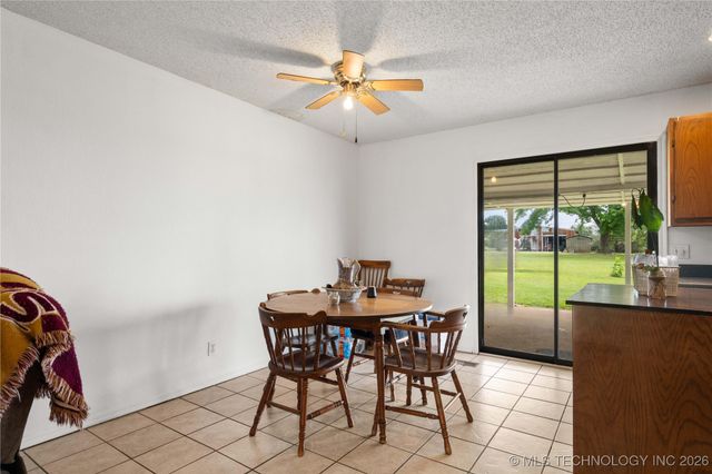 10865 E 258th Street S, Porum, OK 74455