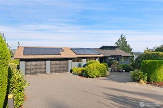 3620 NE Bahia Vista, Bremerton, WA 98310