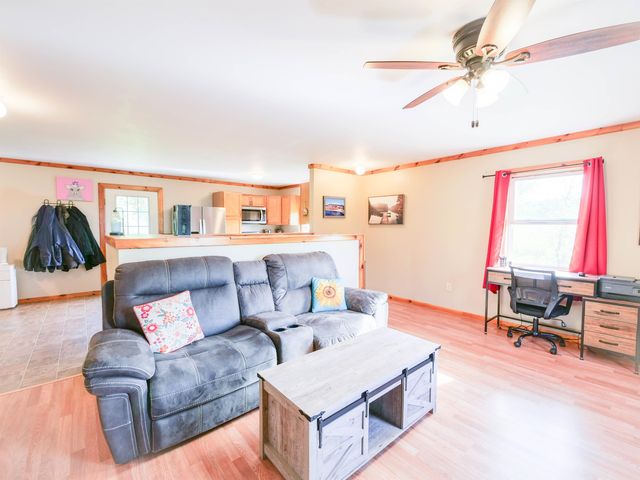 20 Perch Pond Road, Benson, VT 05743
