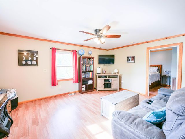 20 Perch Pond Road, Benson, VT 05743