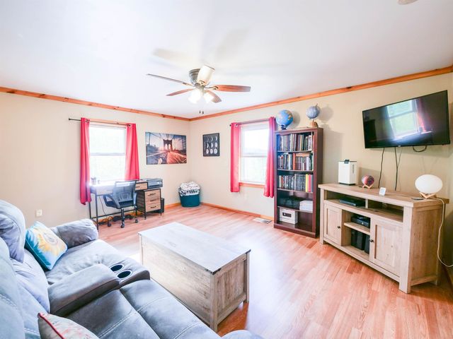20 Perch Pond Road, Benson, VT 05743