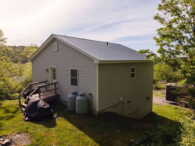 20 Perch Pond Road, Benson, VT 05743