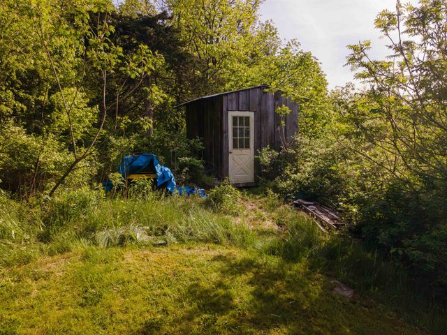 20 Perch Pond Road, Benson, VT 05743