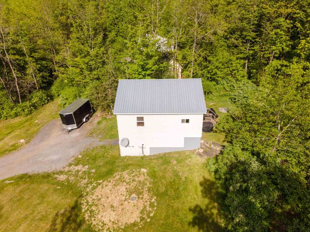 20 Perch Pond Road, Benson, VT 05743