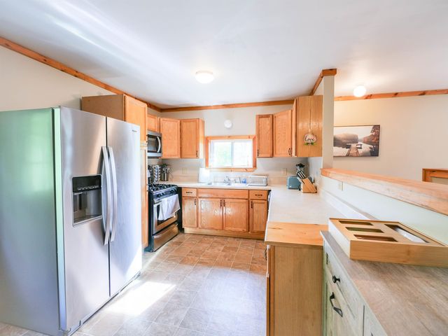 20 Perch Pond Road, Benson, VT 05743