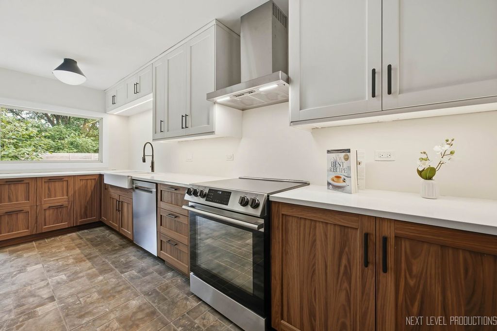 24 W Stonegate Drive, Prospect Heights, IL 60070 — photo 5