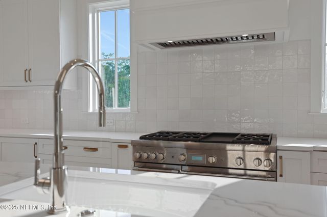 146 WHISTLING PALM Court, Ponte Vedra, FL 32081