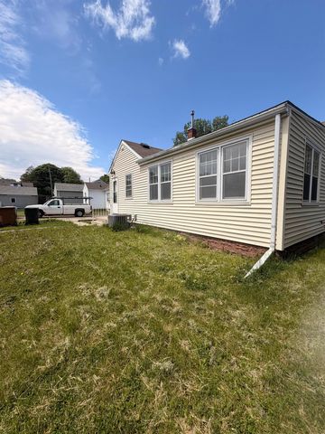 922 E Mitchell Avenue, Waterloo, IA 50702