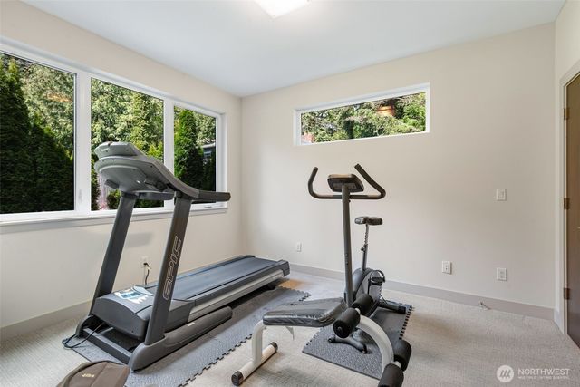 9719 Lake Shore Boulevard NE, Seattle, WA 98115