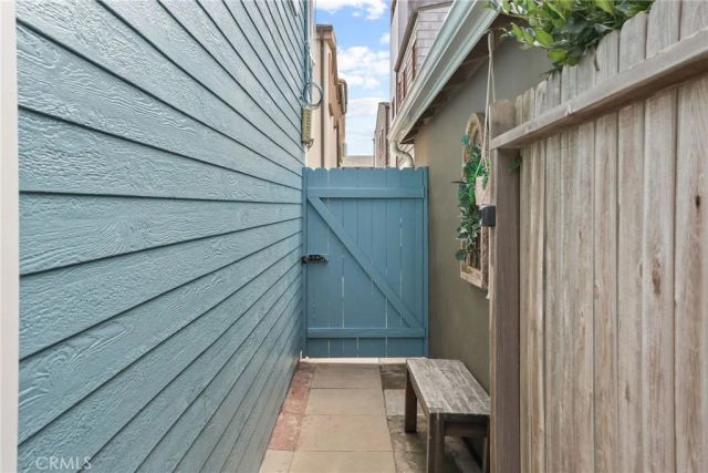 36 19th Street, Hermosa Beach, CA 90254