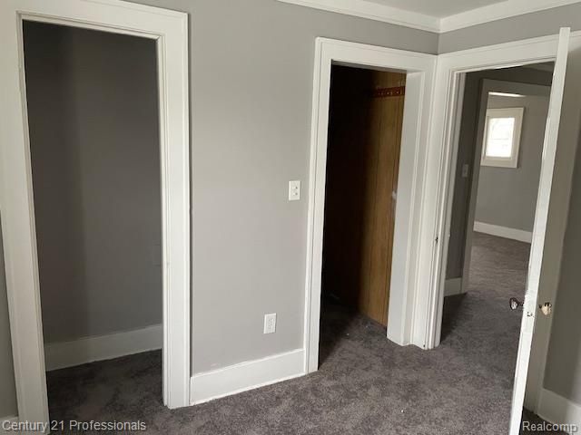 2135 Jarvis Avenue, Warren, MI 48091