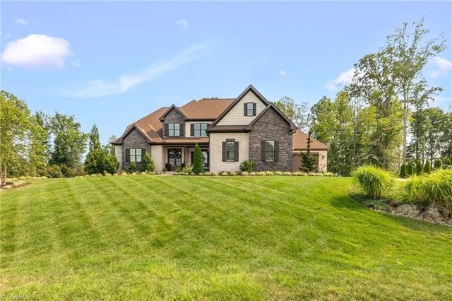 5503 Briardenn Court, Summerfield, NC 27358