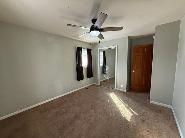 719 Surrey Drive, Streamwood, IL 60107