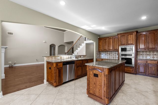 5200 Townsend Drive, Flower Mound, TX 75028