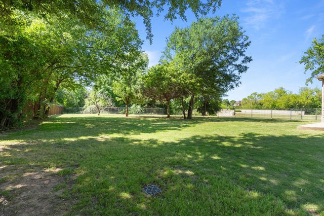 5200 Townsend Drive, Flower Mound, TX 75028