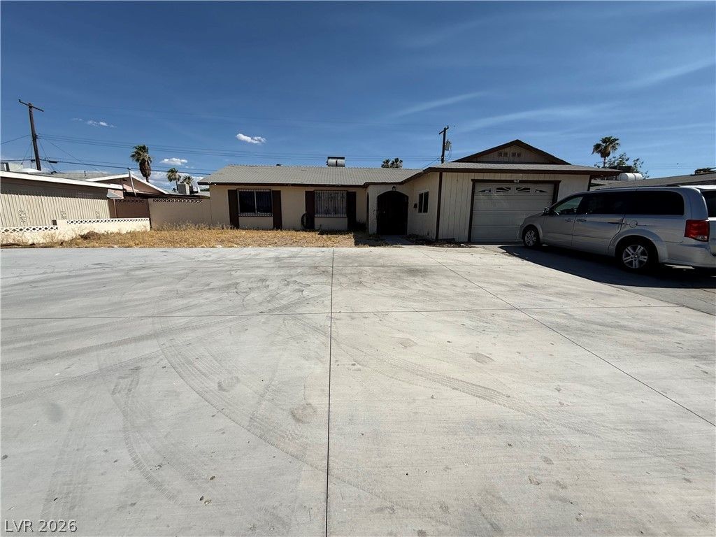 973 Westminster Avenue, Las Vegas, NV 89119