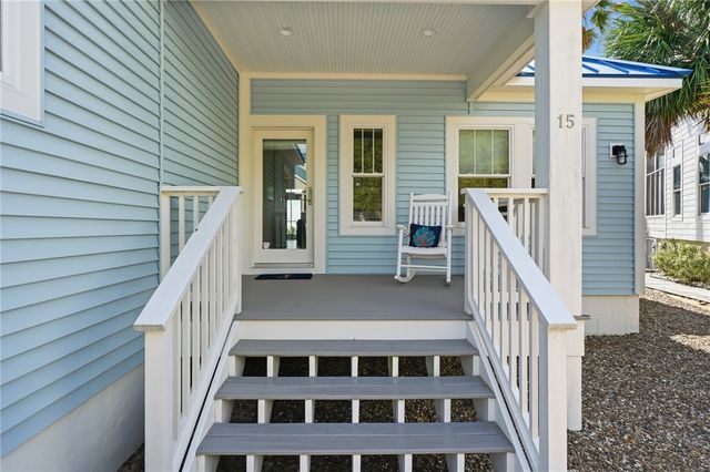 15 Old Cottage Beach Dr, Rockport, TX 78382