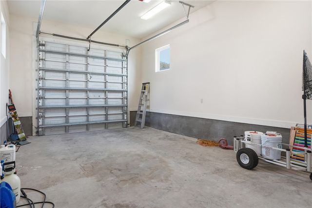 15 Old Cottage Beach Dr, Rockport, TX 78382