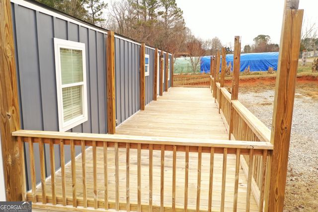 682 Lakeside Circle, Cornelia, GA 30531