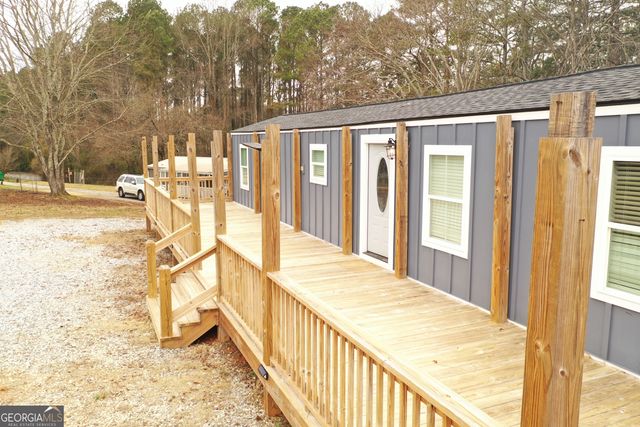 682 Lakeside Circle, Cornelia, GA 30531